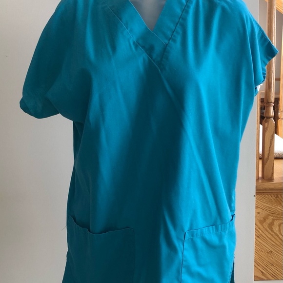 Women’s Mix and Match Scrubs - Picture 2 of 6
